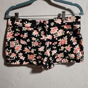 Forever 21 shorts size Large